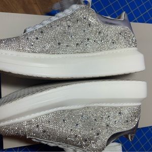 Steve Madden Glimmer sneakers